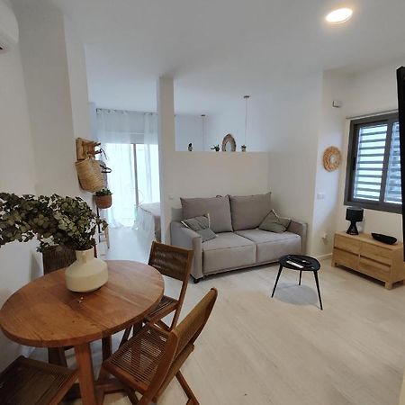 Apartamento Dos Aceras Малага Экстерьер фото