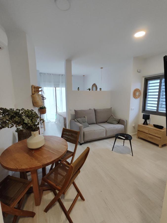 Apartamento Dos Aceras Малага Экстерьер фото
