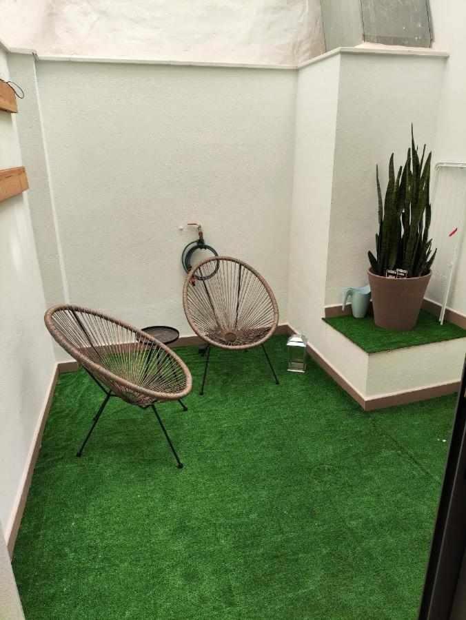 Apartamento Dos Aceras Малага Экстерьер фото